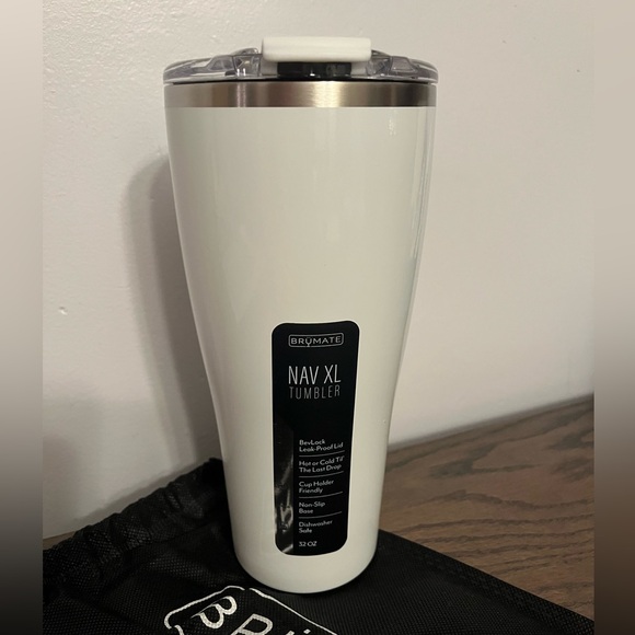 NEW Brumate 32oz White Nav XL Tumbler - Picture 2 of 6